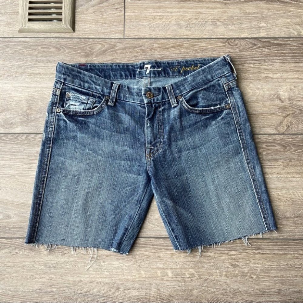 7 For All Mankind A Pocket Cut Out Bermuda Shorts